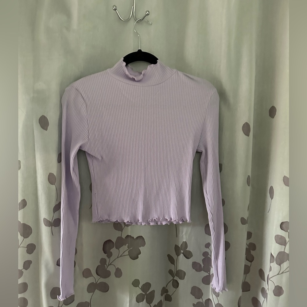 Lavender Cropped Ribbed Long Sleeve